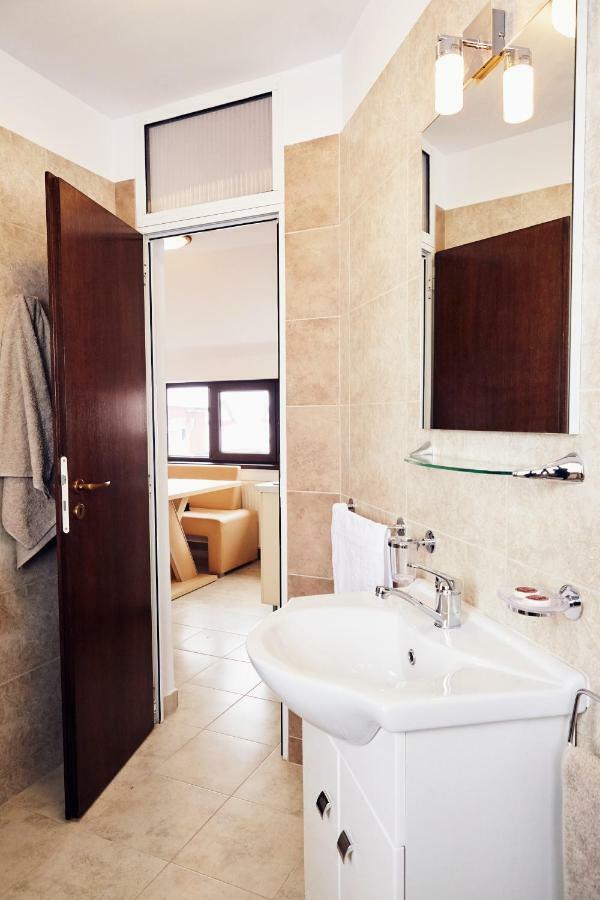Apartament Modern 布拉索夫 外观 照片